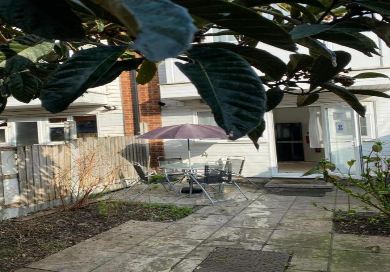 Stunning Four Bedroom House Close To Excel, O2 & Central London With Free Parking ภายนอก รูปภาพ